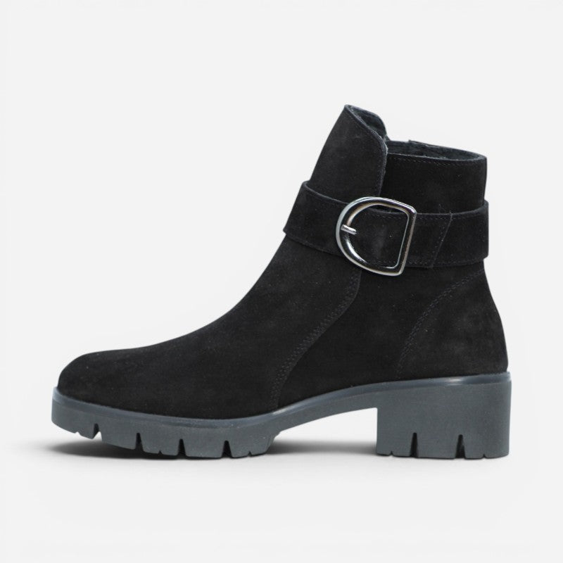 Molly 19 Black Suede