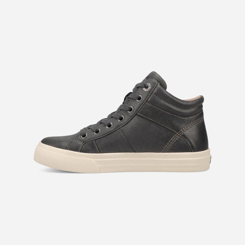 Taos Footwear Winner