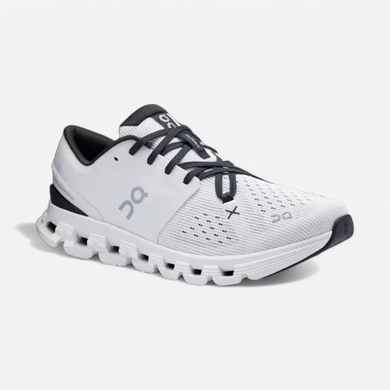 Cloud X 4 Ivory/Black